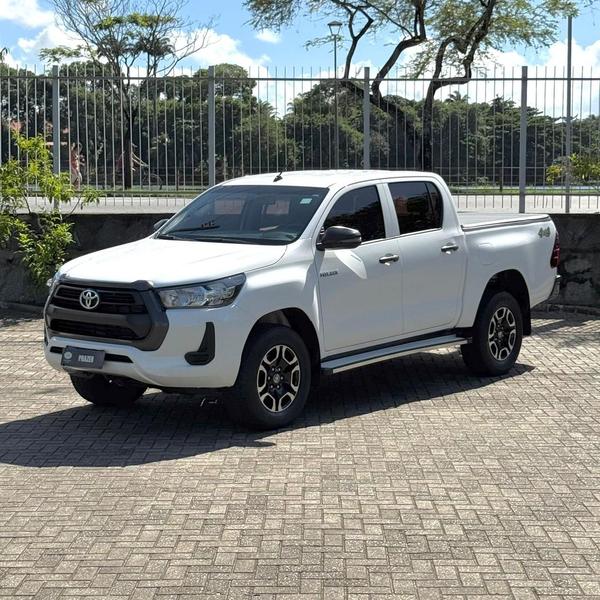 
								TOYOTA HILUX CDLOWM4FD 2021 full									