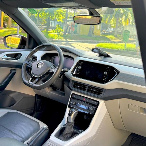
								T CROSS HIGHLINE 250 TSI AUTOMÁTICO full									