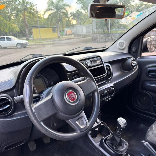 
								FIAT MOBI LIKE 2018 full									