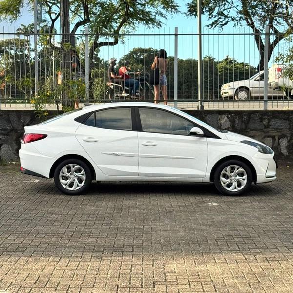 
								HYUNDAI HB20S VISION 1.0 MT full									