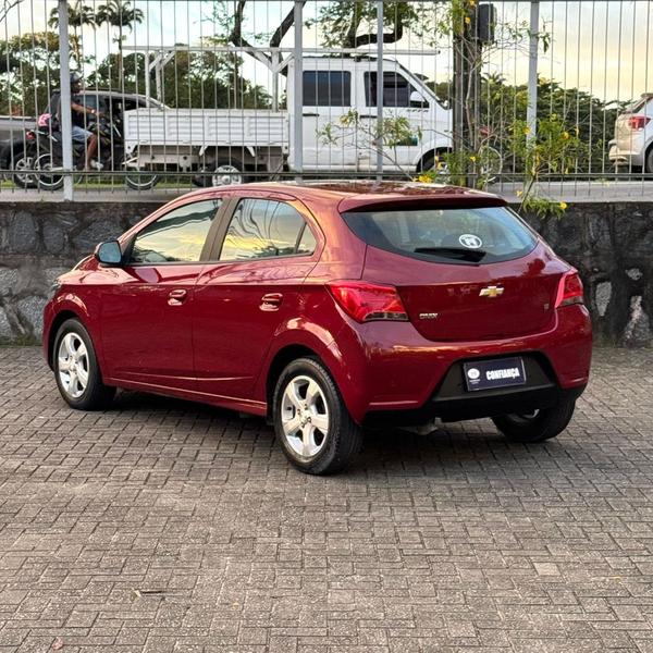 
								CHEVROLET ONIX 1.4 AT LT full									